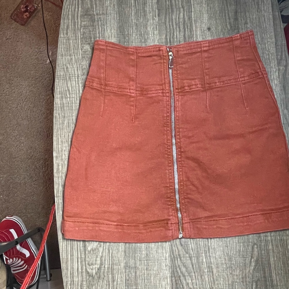 Colored Denim Skirt With Zipper